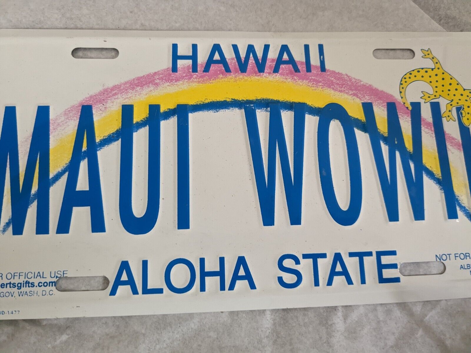 Maui Wowie Gag Gift License Plate Wall Decor Hawaii Aloha Novelty