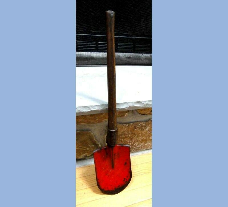 Vintage Wwii Compact Military Trench Shovel~wood Handle,steel Blade Army Soldier
