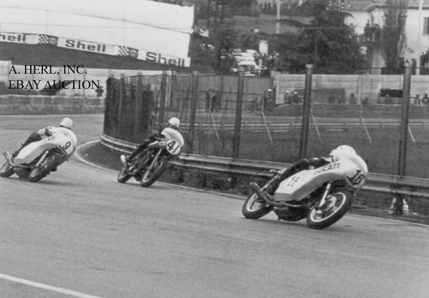 Ducati 750 - Imola 200 Miles 1972 - Paul Smart Victory Motorcycle Racing Photo