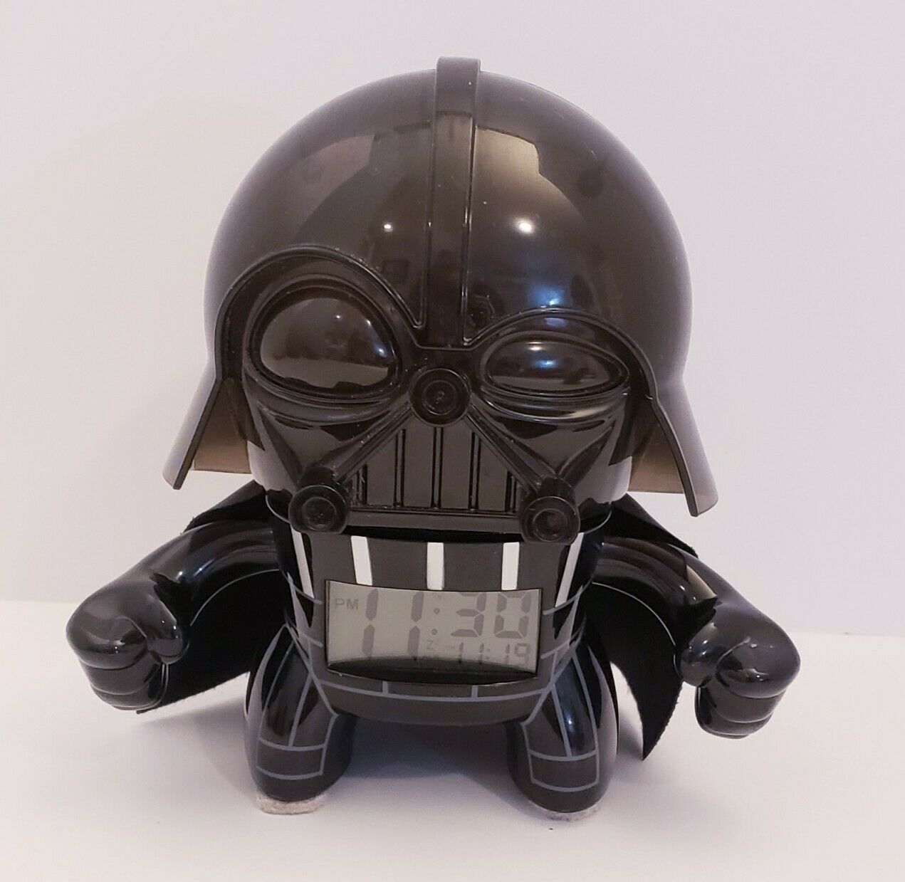 Star Warsbulb Botz  Darth Vader Al Arm Clock Battery Operated Works Great!