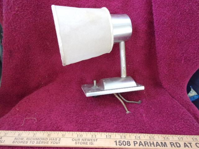 Vintage Ss United States Light Sconce With Shade