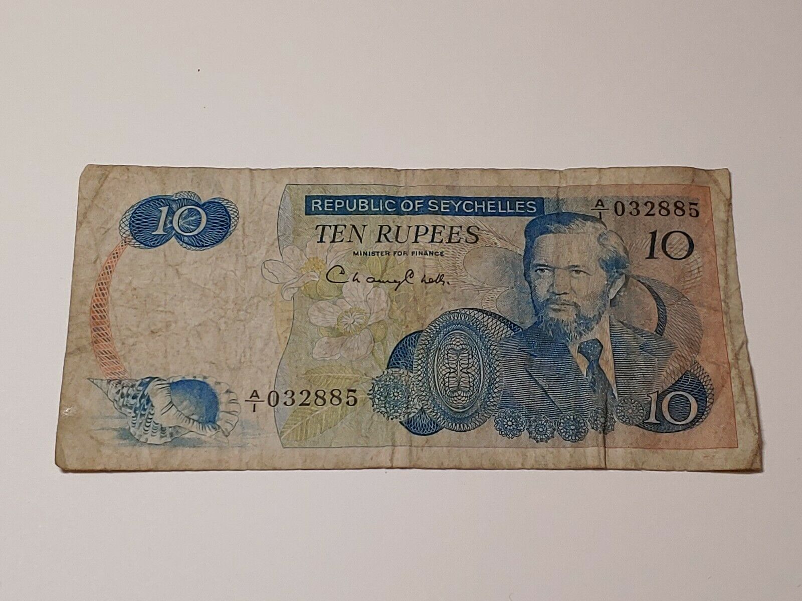 Seychelles 10 Rupees P19 1976 Boat Shell Mancham Money Bill African Bank Note