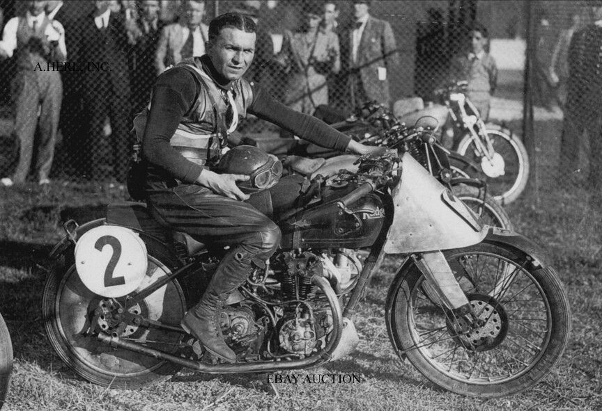 Rudge 350 Aldo Pigorini 1933 Racing Team Ferrari Motorcycle Racing Photo Photo